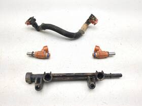 Kawasaki 49056-0564 20-24 Krx Krf Teryx 1000 Fuel Rail Injectors And Hose Set