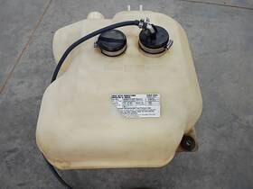 Yamaha 30265-1320 Vxr 1990-1995 650 701 Fuel / Gas Tank 7.9 Gallon